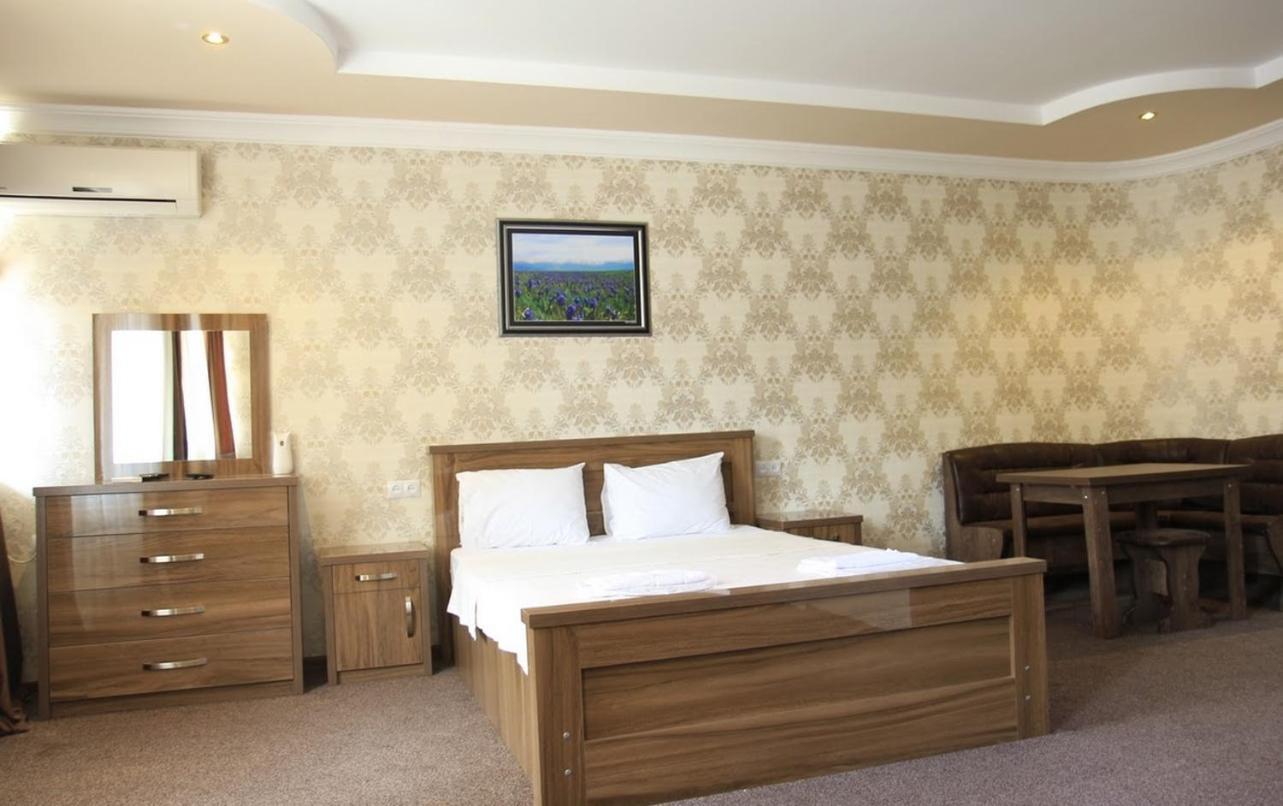 Royal Hotel تبليسي المظهر الخارجي الصورة