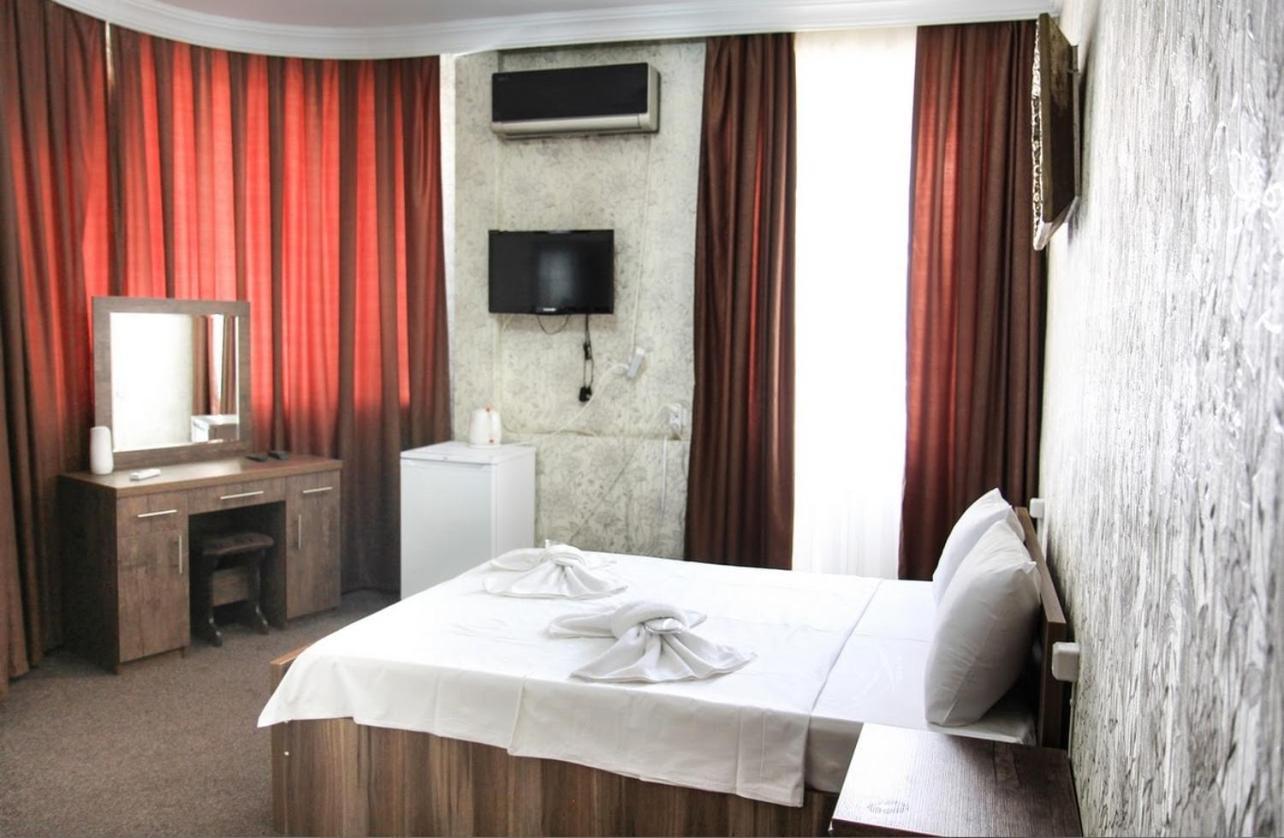 Royal Hotel تبليسي المظهر الخارجي الصورة