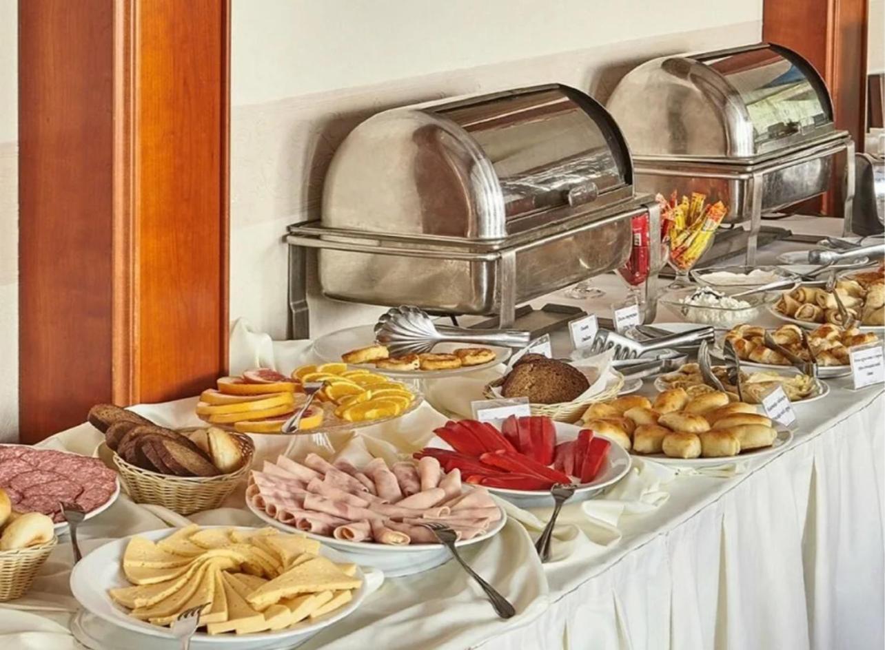 Royal Hotel تبليسي المظهر الخارجي الصورة