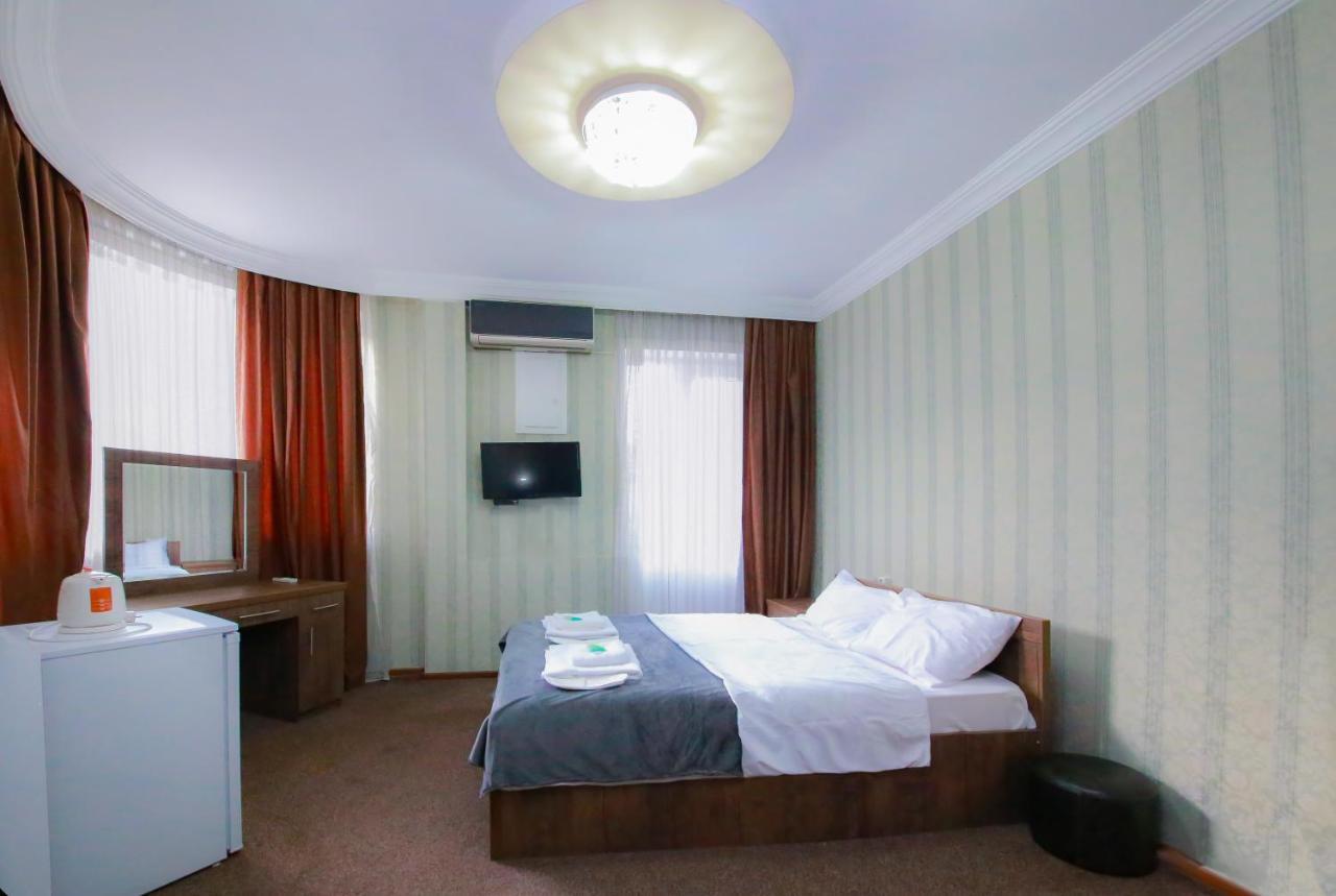 Royal Hotel تبليسي المظهر الخارجي الصورة