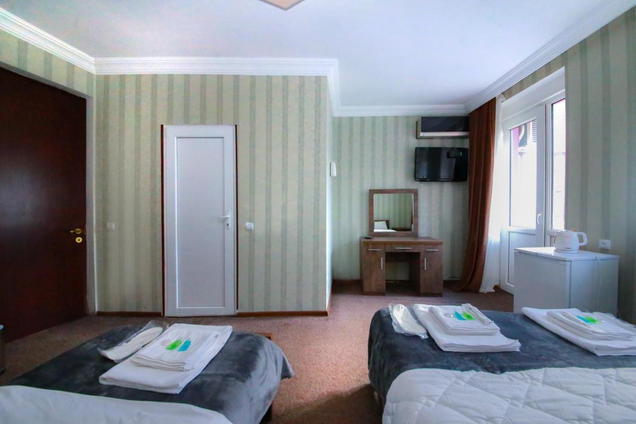 Royal Hotel تبليسي المظهر الخارجي الصورة