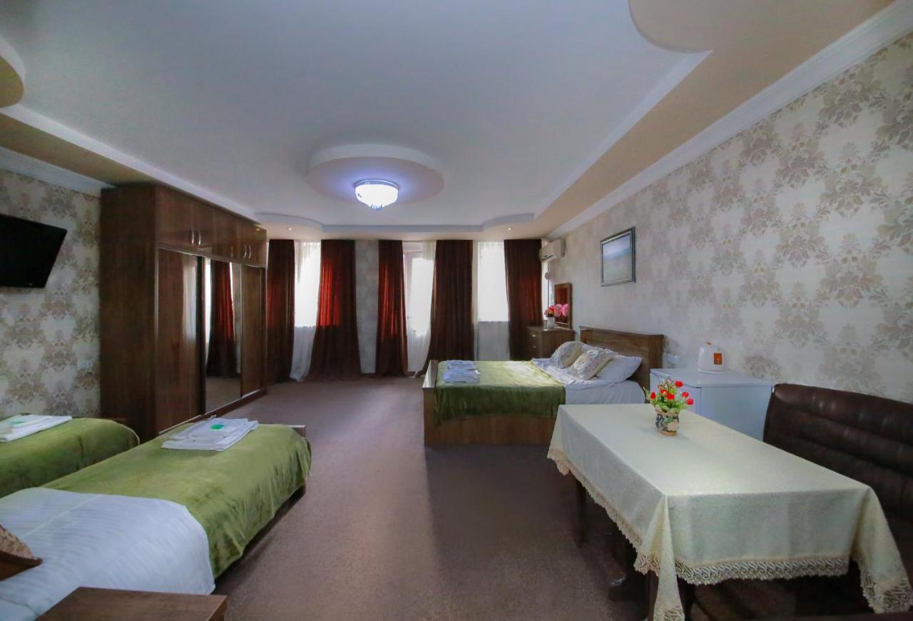 Royal Hotel تبليسي المظهر الخارجي الصورة