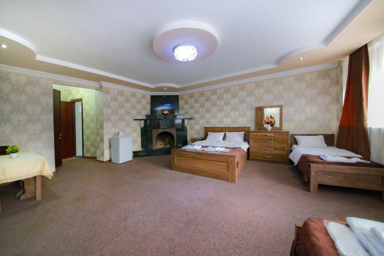 Royal Hotel تبليسي المظهر الخارجي الصورة